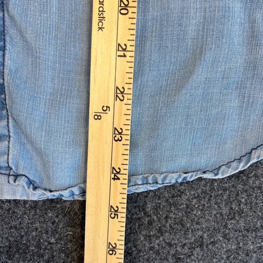 Who What Wear Womens Sleeveless Lyocell Chambray Normcore Shirt Light Blue Sz S - Picture 4 of 6